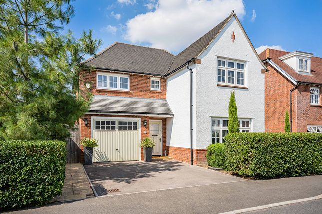4 bed property, in Asquith Park, £550,000