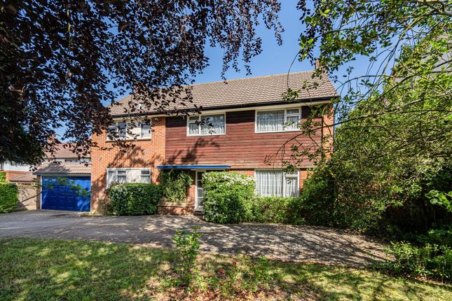 4 bed property, in Ottways Lane, £975,000