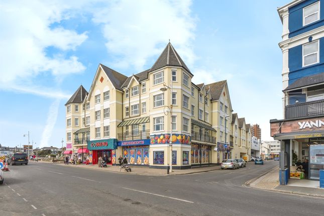 1 bed property, in Lennox Street, £62,000