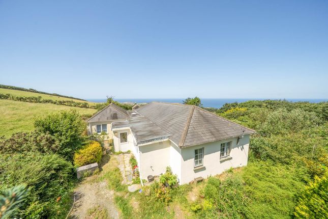 3 bed property, in Trevivian, £285,000