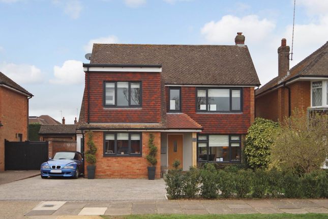 4 bed property, in Harcourt Road, £1,100,000