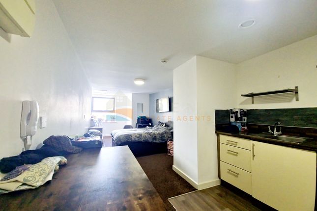 1 bed property, in Flat 513, £51,000