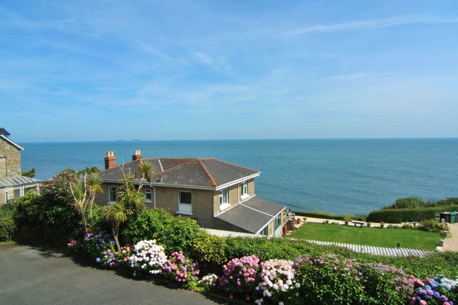 2 bed property, in Wheelers Bay Road, £179,950