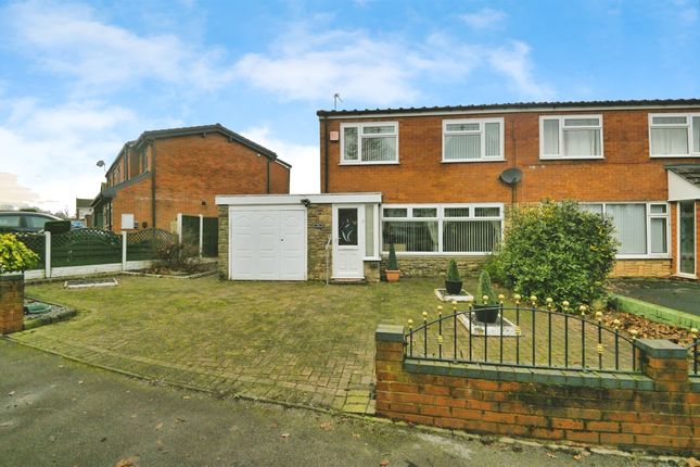 3 bed property, in Rover Drive, £190,000