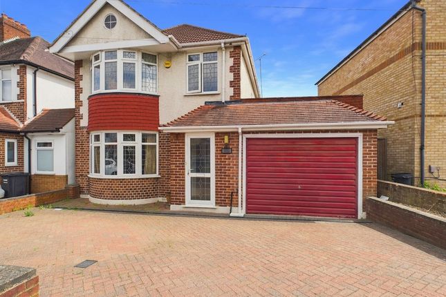 3 bed property, in Angus Drive, £675,000