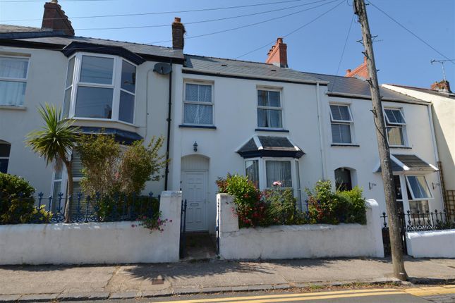 5 bed property, in Trafalgar Road, £325,000