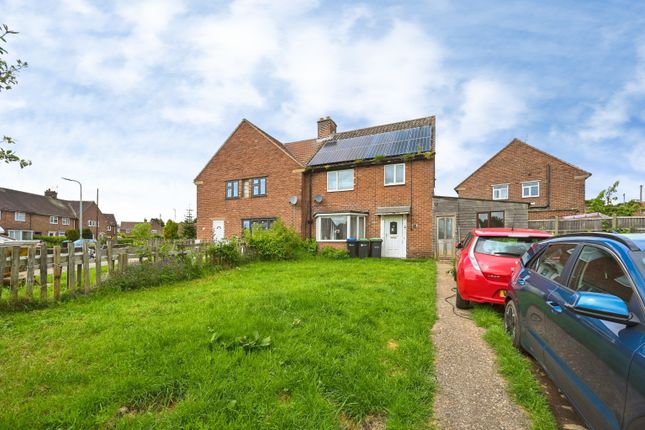 3 bed property, in Hill Crescent, £165,000