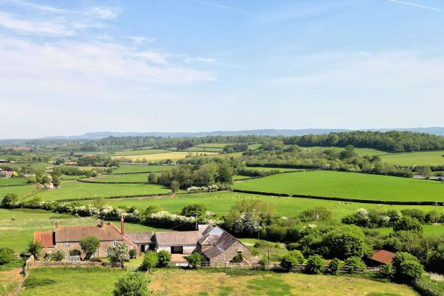 6 bed property, in Brinkmarsh Lane, £995,000