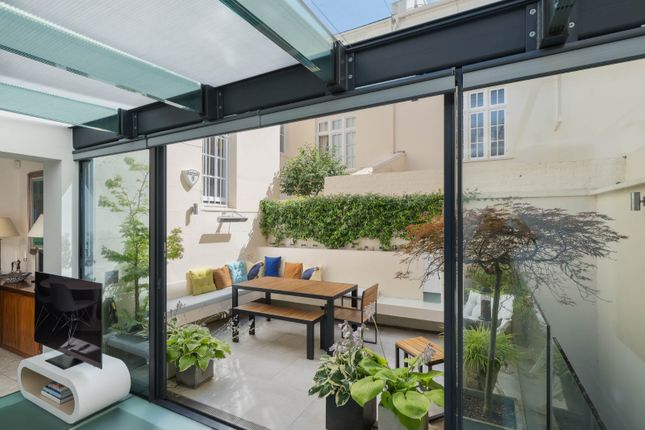 3 bed property, in Park Village West, £3,950,000