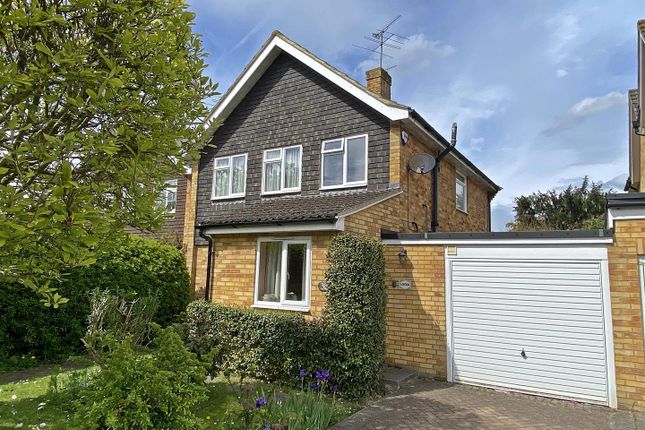 3 bed property, in Southbourne Drive, £685,000