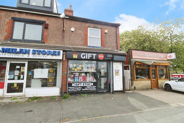 1 bed property, in St. Enochs Road, £200,000
