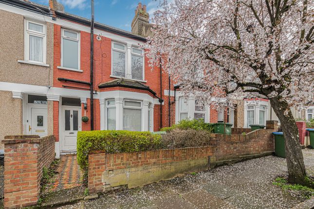 3 bed property, in Myrtledene Road, £435,000
