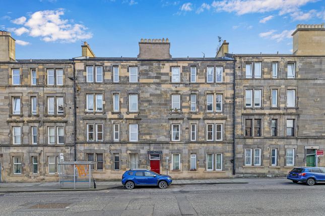 1 bed property, in 46/14 Broughton Road, £140,000