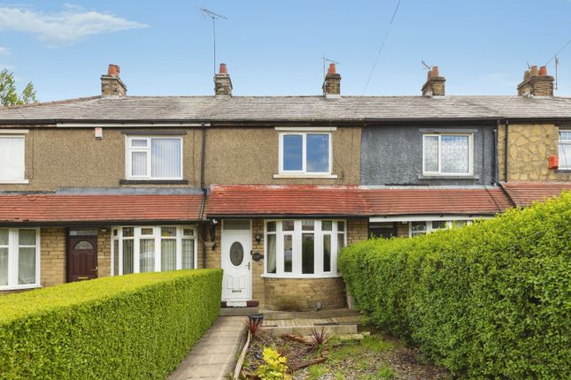 2 bed property, in Canterbury Avenue, £145,000