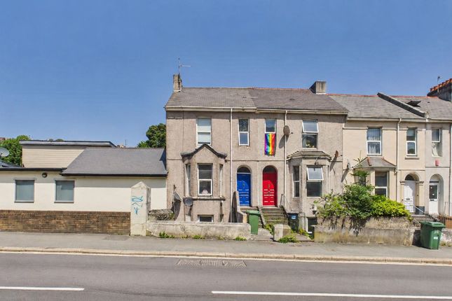 2 bed property, in Percy Terrace, £110,000