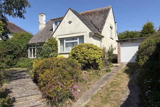 3 bed property, in Battlemead, £595,000