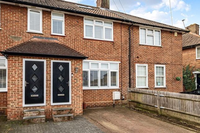 3 bed property, in Castlecombe Road, £475,000