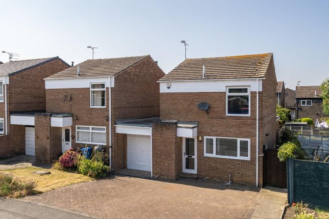 3 bed property, in Chapel Road, £240,000