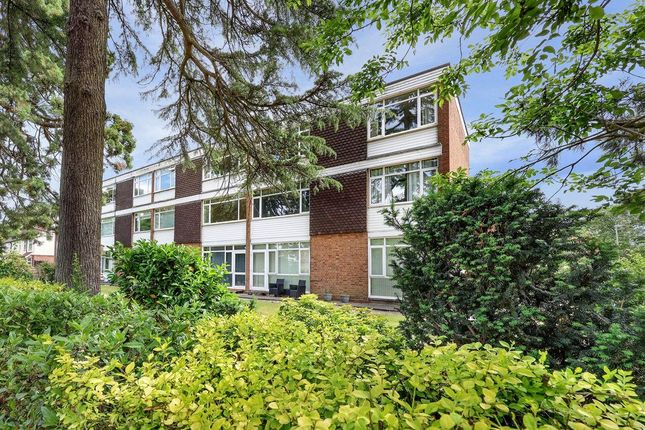 2 bed property, in Tidys Lane, £300,000