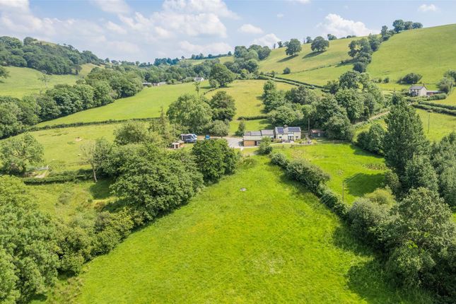 3 bed property, in Pen-Y-Garnedd, £525,000