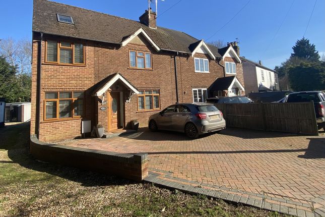 4 bed property, in Pooleys Lane, £640,000