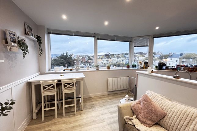 2 bed property, in Upperton Road, £230,000