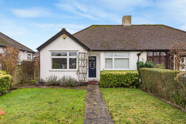 3 bed property, in Court Road, £475,000