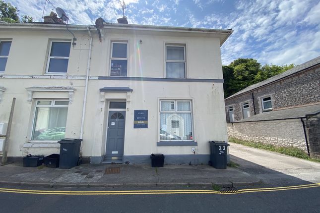 5 bed property, in 23 Warren Road, £150,000