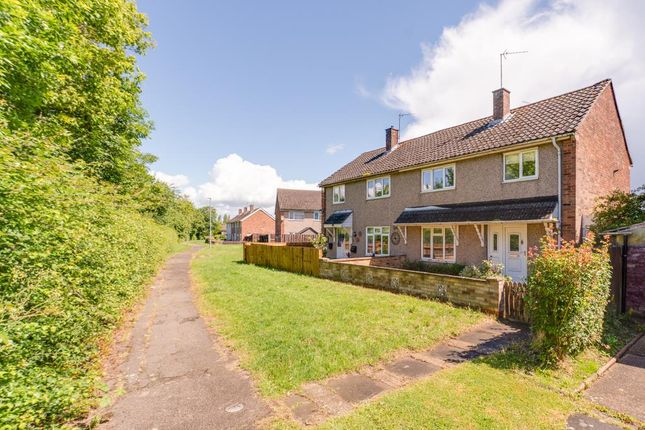 3 bed property, in Chesil Walk, £170,000