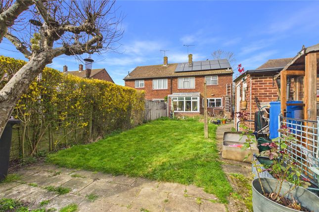 3 bed property, in Chobham, £595,000