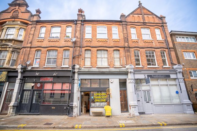 2 bed property, in Church Road, £250,000