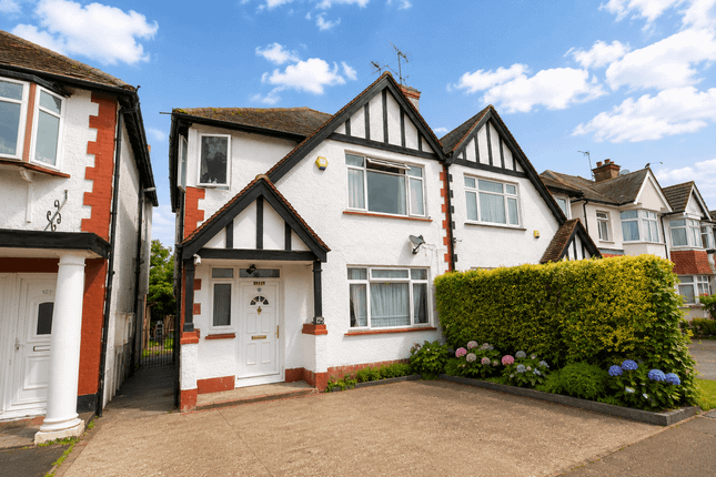 4 bed property, in St Johns Road, £675,000