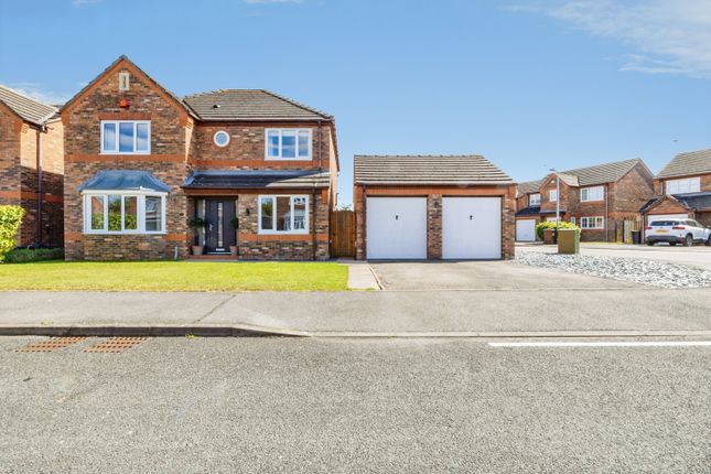 4 bed property, in Rivermead, £425,000