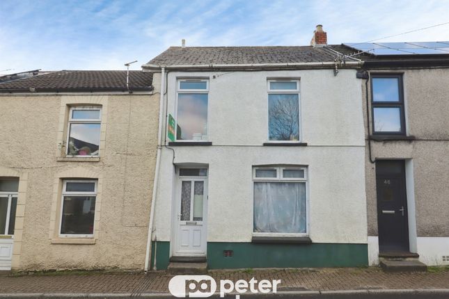 3 bed property, in Garn Road, £140,000