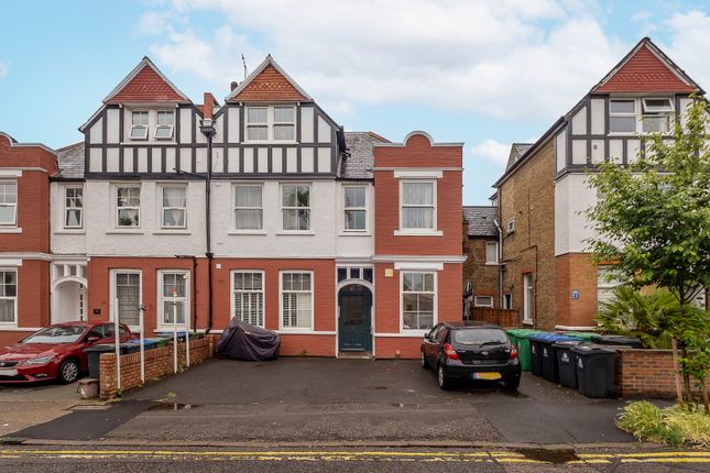 1 bed property, in 27 Beaufort Road, £184,950