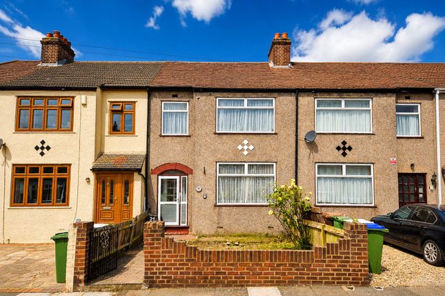 3 bed property, in Powys Close, £375,000