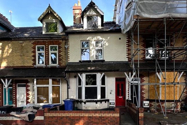 3 bed property, in 20 Vaughan Avenue, £40,000