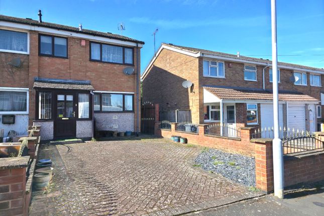 3 bed property, in Kings Gardens, £190,000