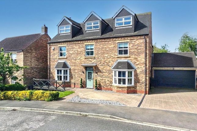 6 bed property, in Poplars Lane, £650,000