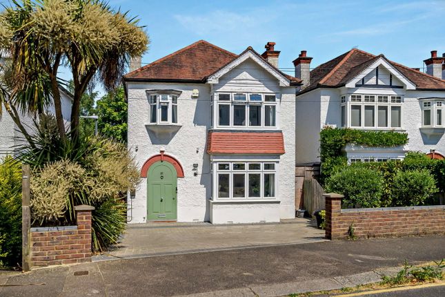 4 bed property, in Love Lane, £1,225,000