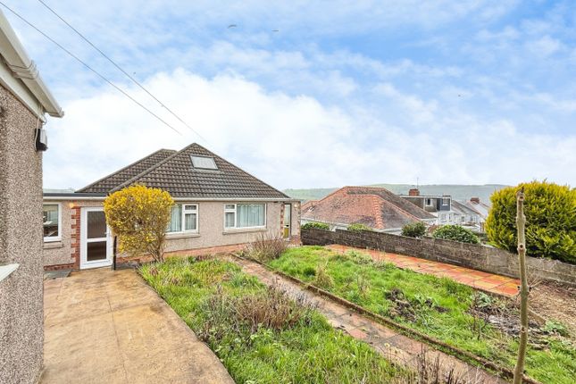 3 bed property, in Heol Y Plas, £305,000
