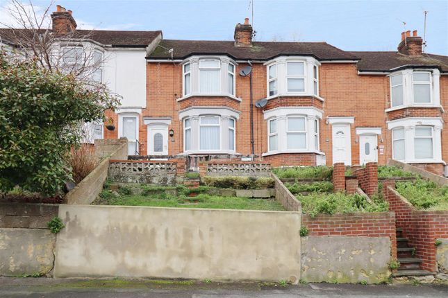 3 bed property, in Mount Road, £255,000