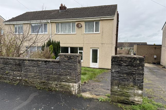 3 bed property, in Trilwm, £124,995