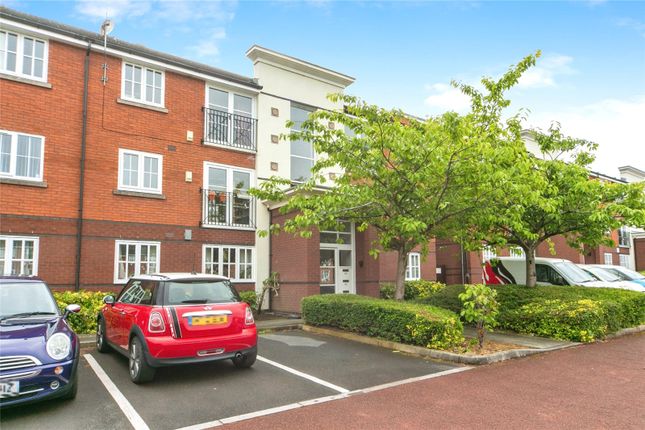 2 bed property, in St Andrew Street, £125,000