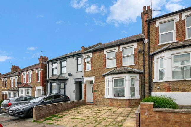 3 bed property, in Wargrave Road, £525,000