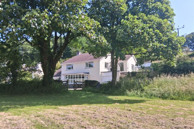 5 bed property, in Middle Mill, £700,000