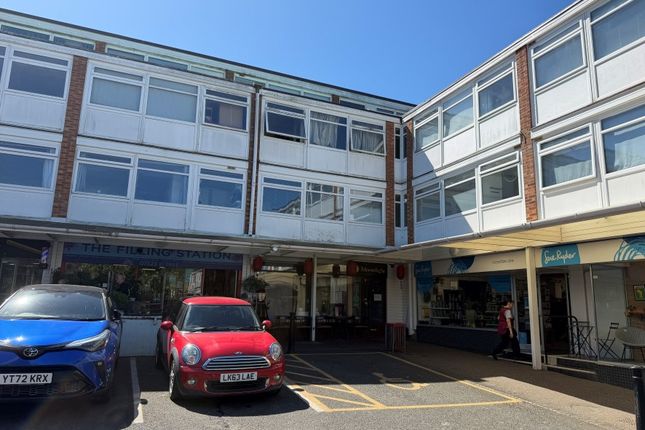 1 bed property, in 66 Earlham House, £45,000