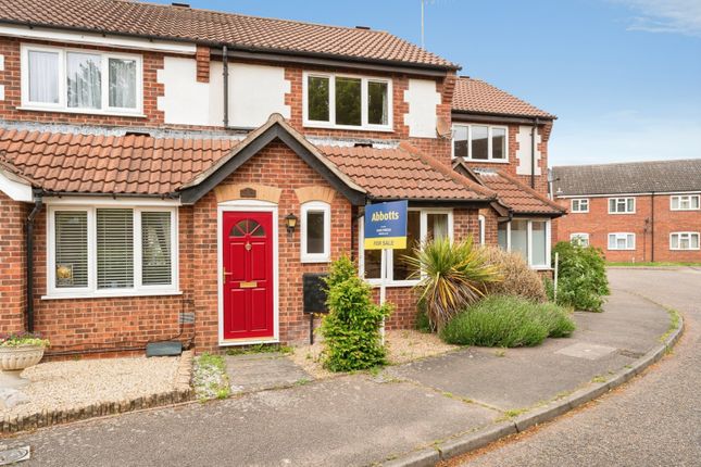 2 bed property, in Grice Close, £185,000