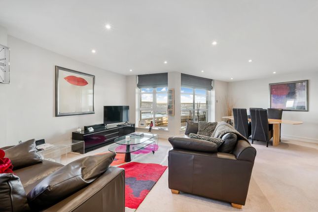 2 bed property, in Barrier Point Road, £650,000