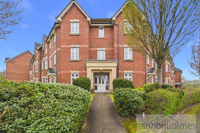 2 bed property, in Brattice Drive, £130,000